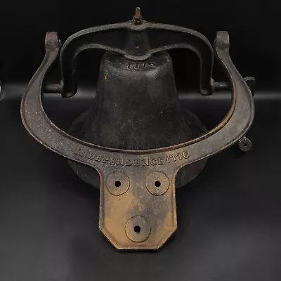 Vintage Cast Iron Independence 1776 Farm School Bell & Yoke • $225