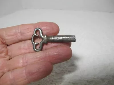 Gothic Medieval Iron Skeleton Key Small Square Hole In Barrel 1 7/8  • $9.99