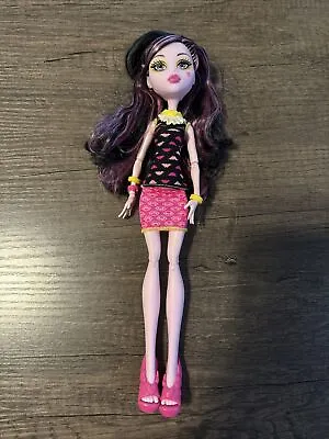 Monster High Doll Creepateria Draculaura • $29.99