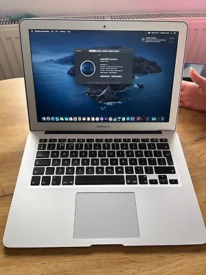 Apple Macbook Air • £125