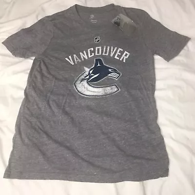 NWT Official NHL Vancouver Canucks Hockey Youth T-Shirt Size Large 14/16 NEW • $16