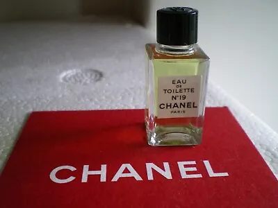 £10.41 • Buy  Miniature Perfume  N°19  Chanel PARIS 4ml EDT + NEW + NEW FULL NO BOX