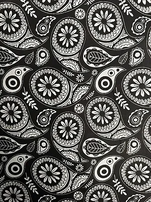 2.5 Metres Black & White Paisley 70s Style Printed 100% Cotton Craft Fabric • £12.50