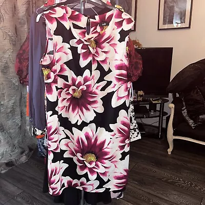 Wallis Flowered Dress Size Large  • £3.50