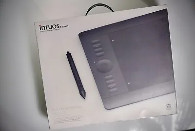This For Parts Non-working Wacom Intuos5 Medium Tablet - No Pen • $15
