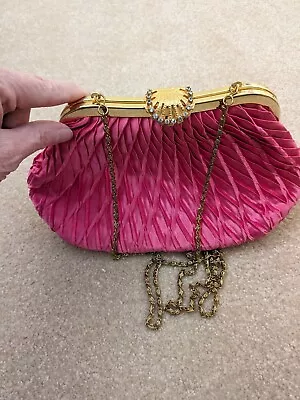 Vtg Evening Bag Beautiful Fuchsia Pleated Diamond Pattern Bejeweled Closure • $18.50