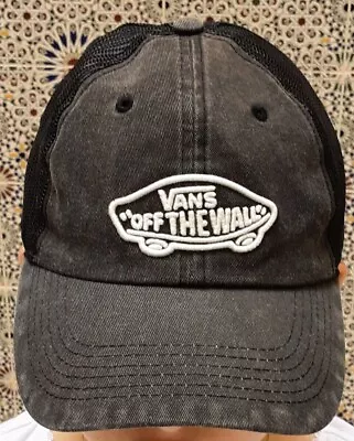 VANS 'OFF THE WALL' - VINTAGE GREY & BLACK BASEBALL CAP Size OSFA • £20