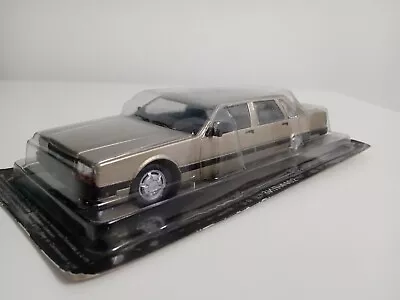 Diecast Soviet Limousine ZIL 4102 ЗИЛ 4102 DeAGOSTINI 1/43 Scale • $26