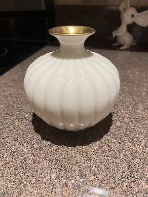 Vintage Lenox Sweetbriar Cream Ribbed Bud Vase 24K Gold Trim Pre-ownMade In USA • $15