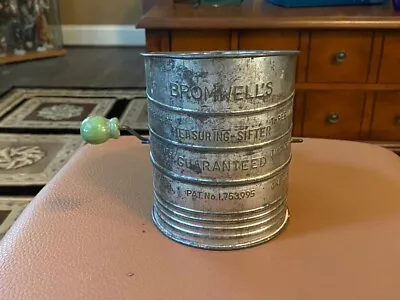 VINTAGE BROMWELL'S 3 CUP SIFTER W/ GREEN KNOB PAT. 1753995 - NICE OLD ANTIQUE • $2