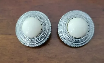 $19.99 • Buy Ben Amun Round White & Metal Clip On Earrings