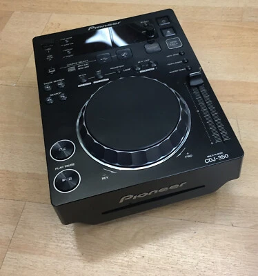 £239 • Buy 1 Pioneer CDJ350 + Flight Case Excellent Cond & Working Order. Full Set Offered