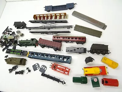 Oo Gauge Model Railway Bits And Bobs Lot (look) • £3.32