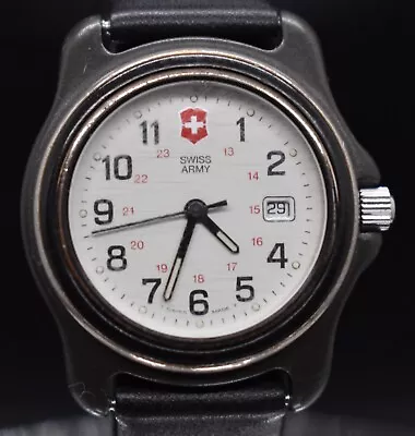 Vtg SWISS ARMY Victorinox Women's Watch Military Field Black 34mm NEW BATTERY • $62.20