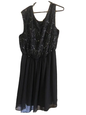 $10 • Buy Asos Curve Sz24 Flappers Style
