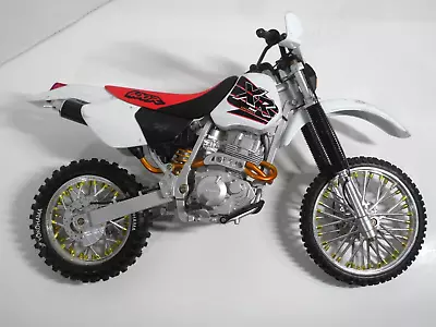 New Ray Honda XR 400R Dirt Bike 1/6 Scale Diecast Motorcycle - MISSING PARTS • $49.95