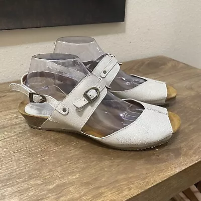 Sergio Tomani Leather Wedge Sandals Pearl Color Women's EU Size 41 / US Size 10 • $55