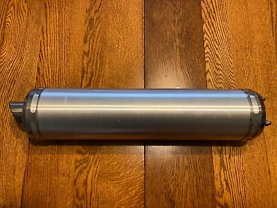 Suzuki GSXR 750 OEM Muffler Liks New 2000 2001 2002 2003 2004 2005 01 02 03 04 • $359