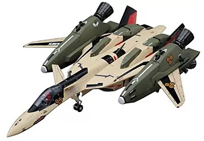 Hasegawa Macross Series Macross Frontier VF-19EF / A Isamu Special 1/72 Model • $51