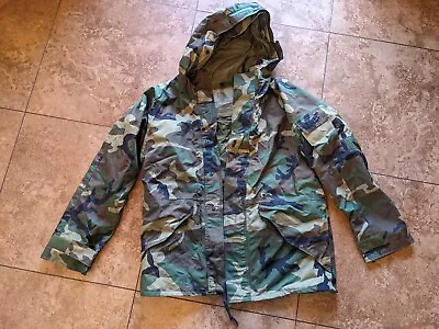 EUC US Military Cold Weather Woodland Camouflage Gore-tex Jacket/Parka Med Reg • $79.99