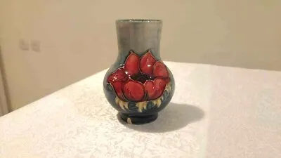 Moorcroft England Art Pottery Glazed 4.2  Vase Anemone Flower Shallow Base Chip • $89.90