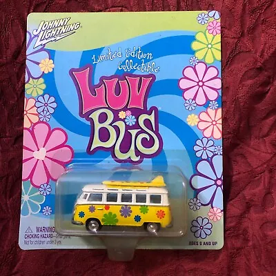 1:64   LUV BUS  VW KOMBI SURF VAN LTD EDITION Johnny Lightning SEALED VOLKSWAGEN • $25.99