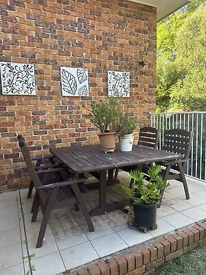 $175 • Buy Timber Outdoor Setting 