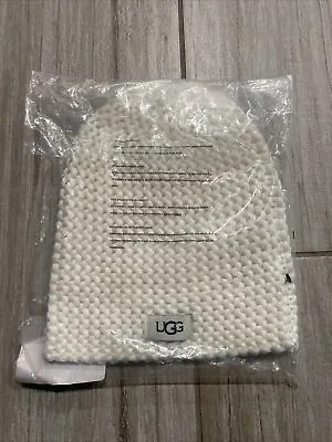 UGG Knit Textured Beanie Hat • $35.10