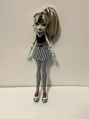 Monster High Home Ick Classroom Frankie Stein Doll Scissor Earrings Bracelet￼￼ • $60