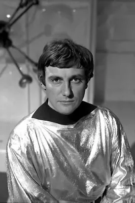 Paul Darrow [Blakes Seven] 8 X10  10 X8  Photo 77384 • £1.25