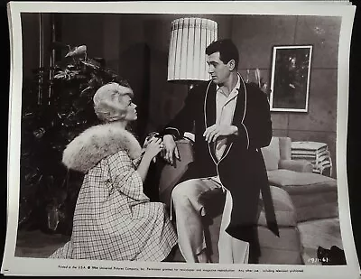 Send Me No Flowers 8 X 10 Still 1964 Rock Hudson Doris Day! • $7.99