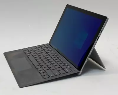 Microsoft Surface Pro 7+ LTE (1961) I5-1035G4 256GB SSD 16GB RAM • $349.99