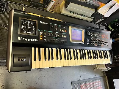 $2099.99 • Buy Roland V-Synth Version 2 ,61 Key SYNTHESIZER COSM Keyboard //ARMENS