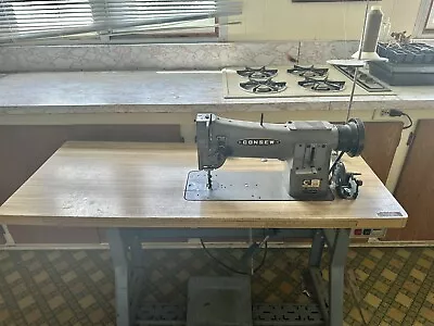 CONSEW 206RB Upholstery Industrial Sewing Machine With Table TRIPLE FEED! • $1000