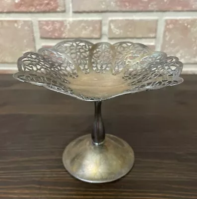 Vintage Lovelace Intl. Silver Co EPNS 1430 Lace Pedestal Candy Dish 6  X 4.75  • $15