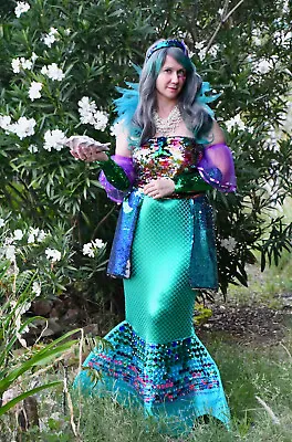 $94.99 • Buy Mermaid Costume Women Halloween Sz L Skirt Top Wig Collar OOAK 8 Pieces Siren