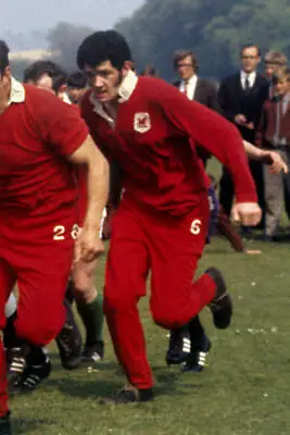 Mervyn Davies During Training 1971 Old Rugby Photo • £5.60