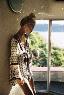 $66 • Buy Arnhem White Moondance Kimono/ Dress Size 8