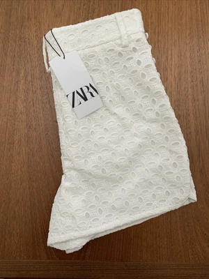 £23 • Buy White Floral Lace Effect Zara Shorts Size Small Rrp £45.99