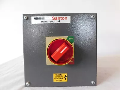 Santon Switch Gear 3 Phase 40A 4 Pole Isolator Disconnector In Enclosure [D5B] • £34.99