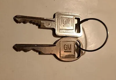 Vintage GM Cadi Luxury Keys Lot Of 2 Key Valet Doors Lid Pre-Cut Authentic Pair • $16.41