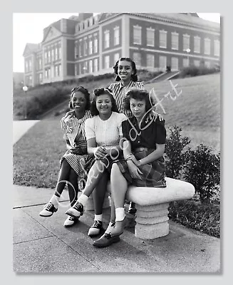 College Girls At Howard University Washington DC C1940 - Vintage Photo Reprint • $9.95