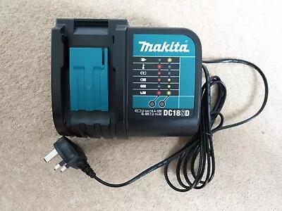 Makita DC18SD 18V Lithium Ion 1 Hour Charger 7.2v - 18v • £15