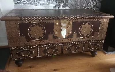 Camphor Wood Indian Dhowri Chest Trunk Blanket Box - Excellent Condition 🧘🏵️ • £725