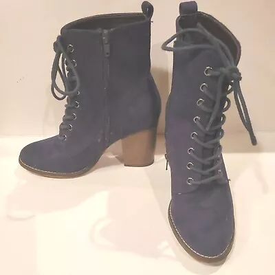 Candies Navy Boots 3.5  Heel Inside Zipper Front Laces Size 9 • $32.50