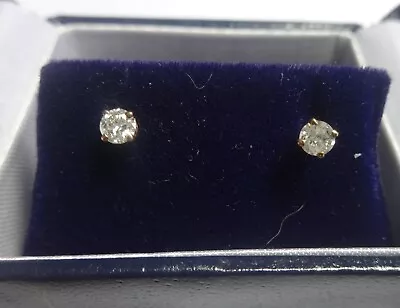 14ct Yellow Gold 0.25ct Diamond Stud Earrings • £150