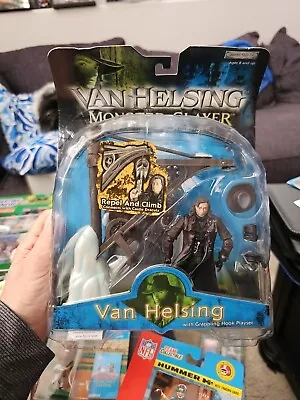 Van Helsing Monster Slayer ~ VAN HELSING With Grappling Hook Playset ~ NEW ~ • $10