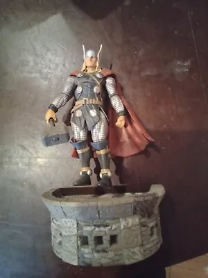 Diamond Select  Marvel Select Thor With Base • $22.25