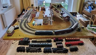 OO Gauge 6ft By 4ft Train Layout 3 Engines Carriages & Rolling Stock. • £120