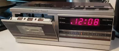 JCPenney 680-3070 Wood Grain AM/FM Alarm Clock Radio Stereo Cassette Recorder • $19.99